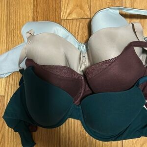 Bras (4 different)